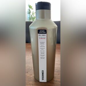 Corkcicle. Sport Canteen 40 oz.